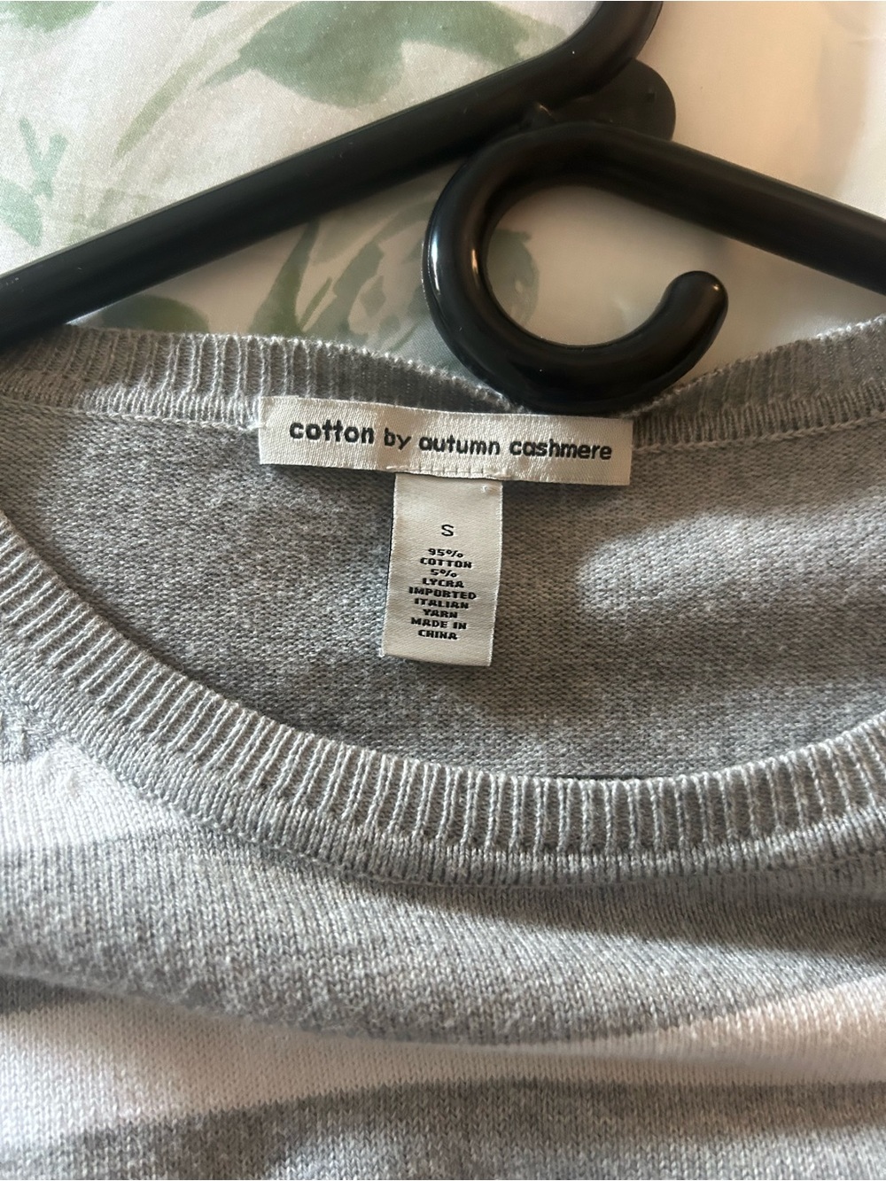 Cotton by Autumn Cashmere Gray & White Striped Long-Sleeve T-shirt, Size Small - Picture 3 of 3